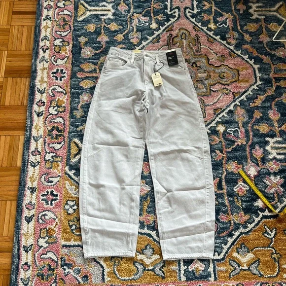 NWT grey barrel leg women’s jeans - Picture 1 of 6